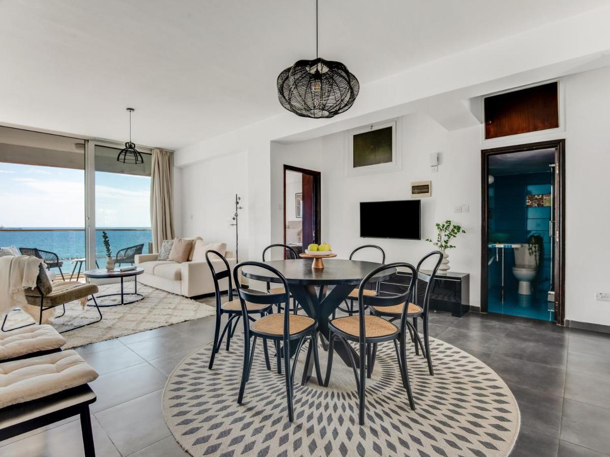 Sanders Kanika Sea Forum - Adorable 2-Bedroom Apartment With Sea View ليماسول المظهر الخارجي الصورة